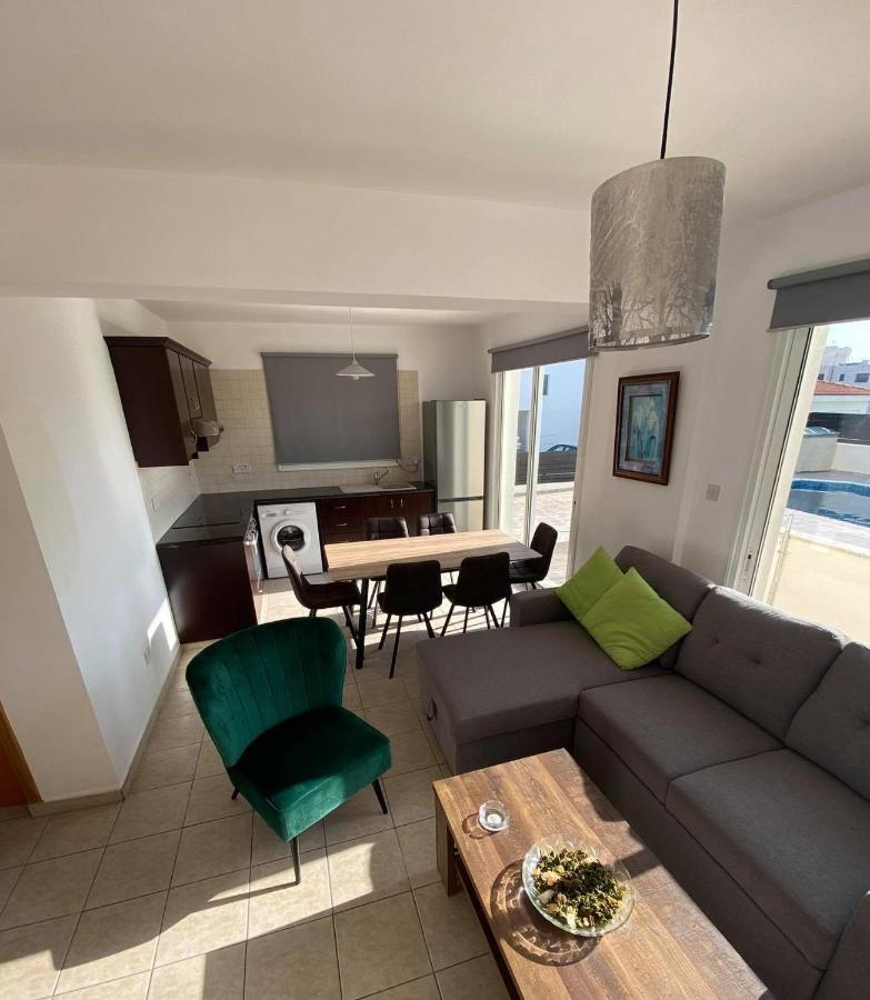 Cosy Apartment In Kato Paphos With Pool Access Dış mekan fotoğraf